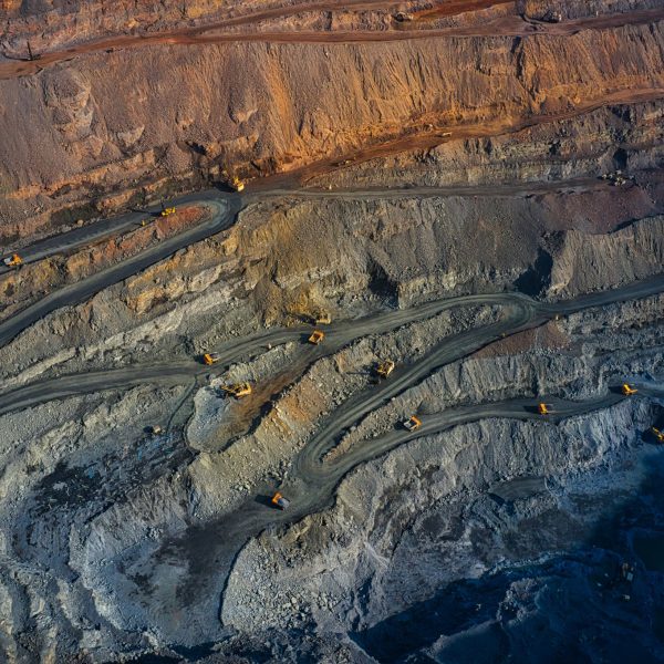 Luchtfoto van de winning van mineralen